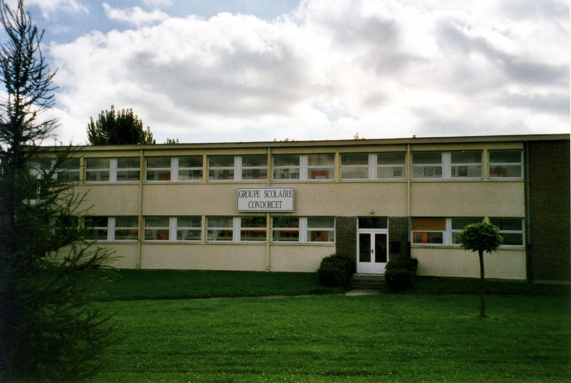  Groupe scolaire Condorcet 2009.JPG 