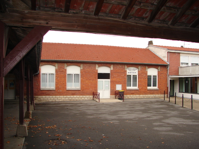 10/09 - École élémentaire Jules Ferry - Coté droit