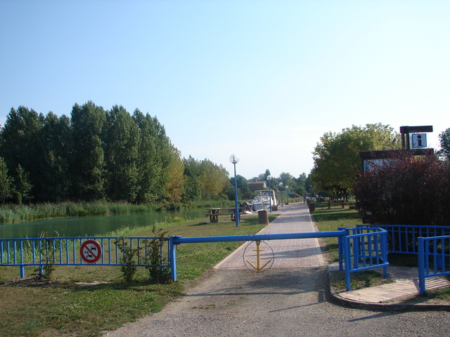 2- Halte Nautique