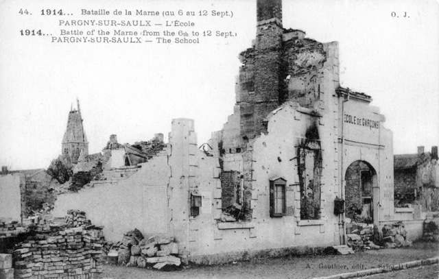 Ecole détruite.JPG