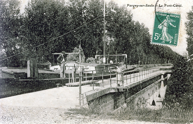 Le Pont-Canal N&B
